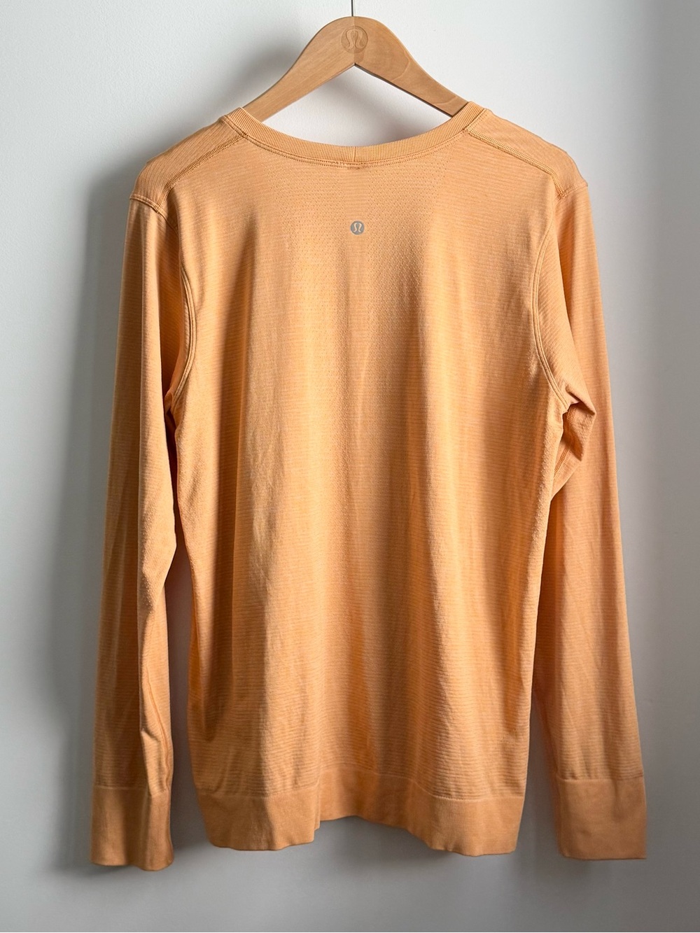 lululemon swiftly relaxed long sleeve - Picture 2 of 16